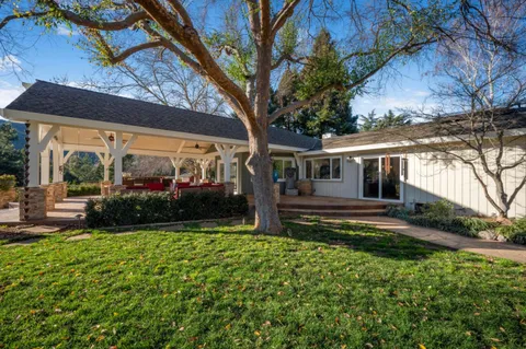 $2,499,000 | 12170 Calle Uvas, Gilroy, CA 95020