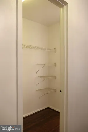 $1,575 | 801 North Pitt Street, Unit 201, Alexandria, VA 22314