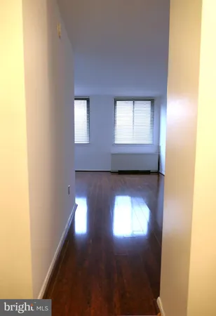 $1,575 | 801 North Pitt Street, Unit 201, Alexandria, VA 22314