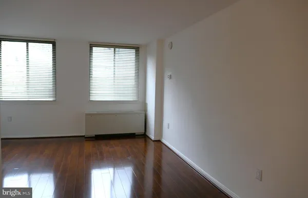 $1,575 | 801 North Pitt Street, Unit 201, Alexandria, VA 22314