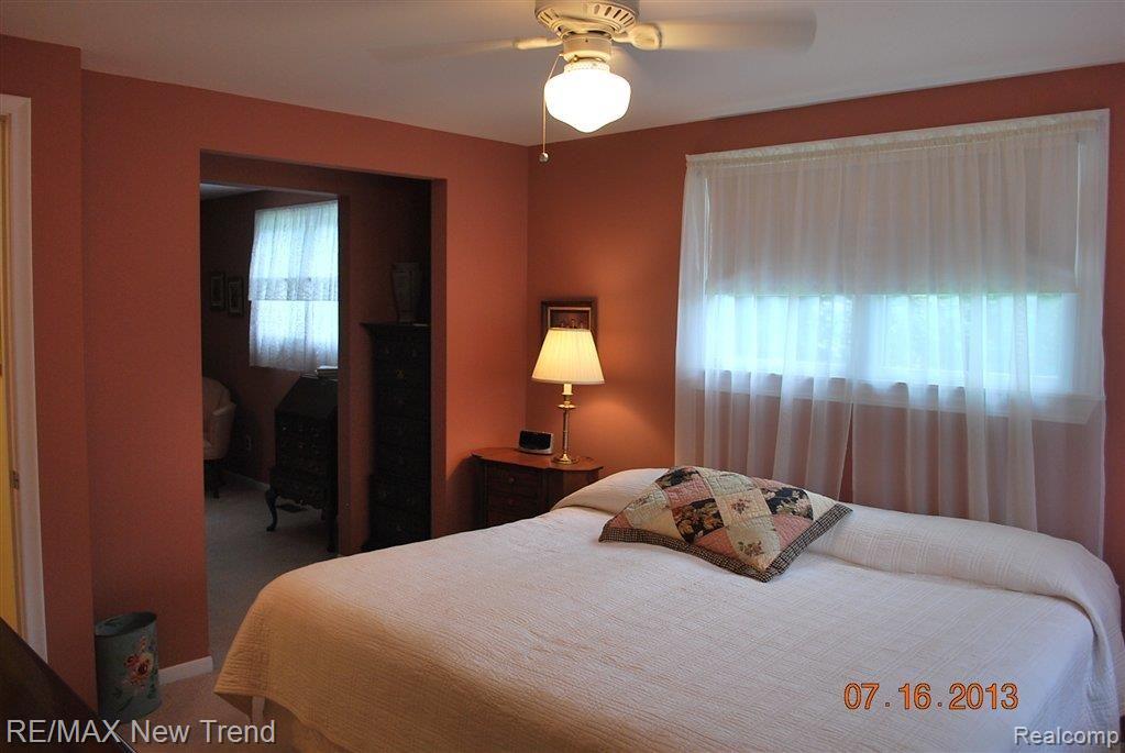 32361 Red Clover Road Farmington, MI 48334 - Photo 7 of 14 Master Bedroom.JPG