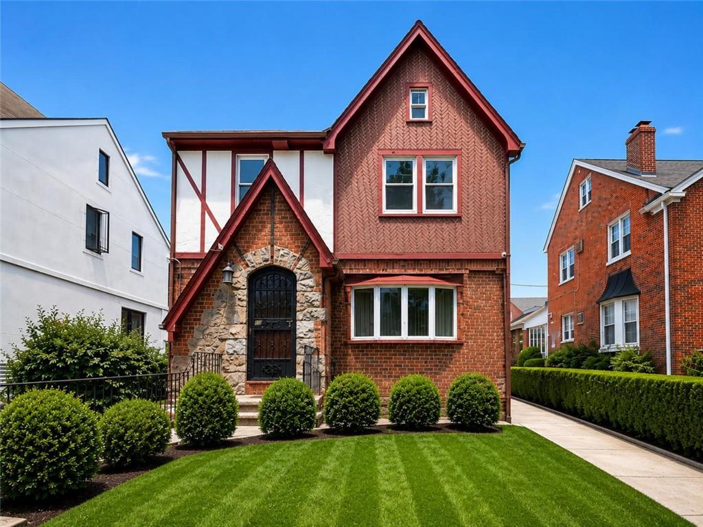 29 Exeter Street Brooklyn, NY 11235 - Photo 1 of 21