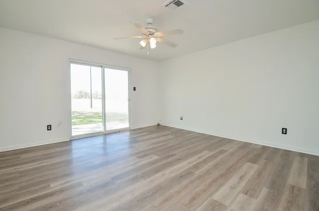 $850,000 | 15573 Farm To Market 1887, Hempstead, TX 77445