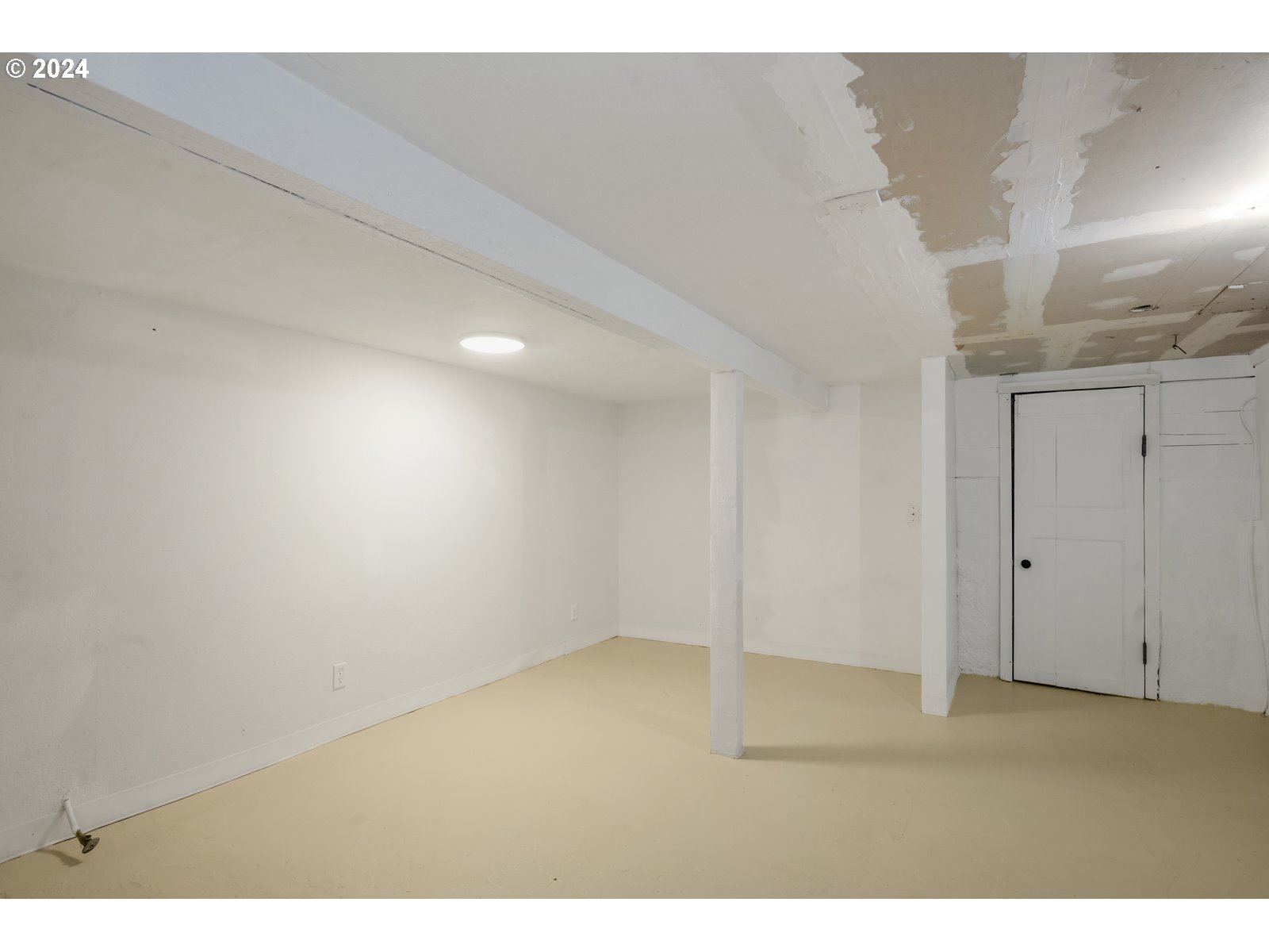 604 Northeast 93rd Avenue Portland, OR 97220 - Photo 26 of 34 a view of an empty room