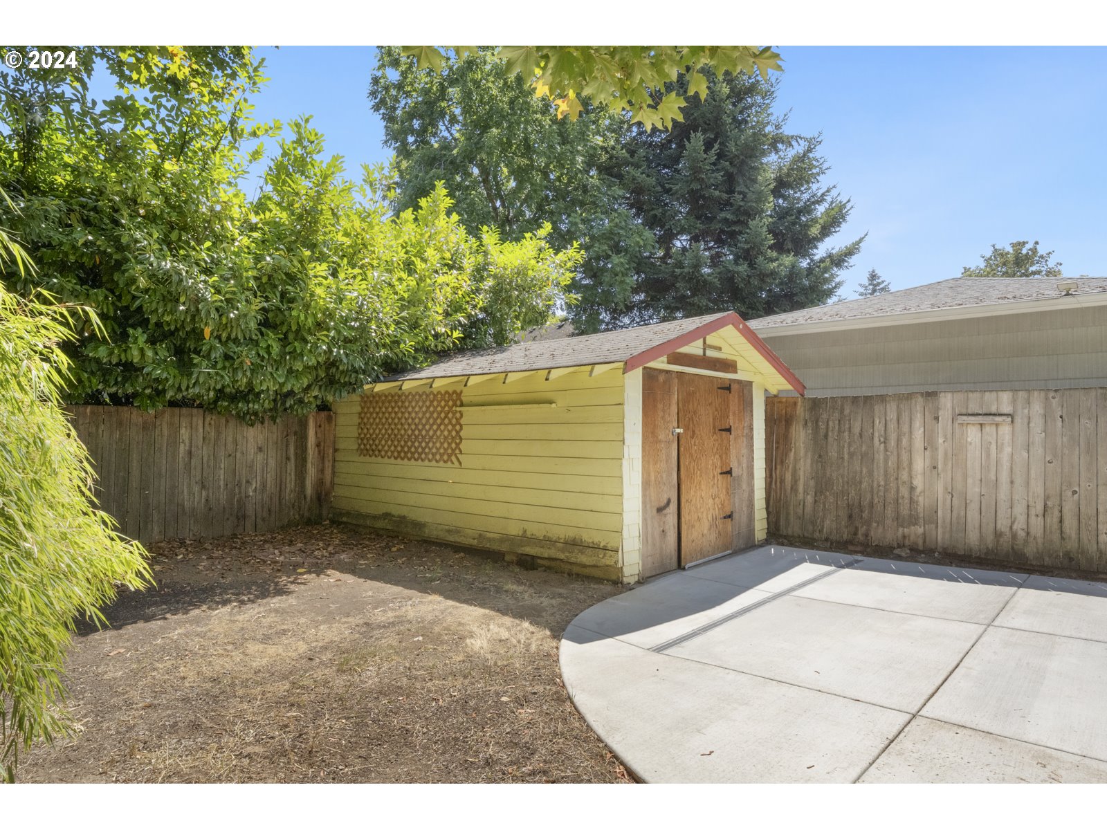 604 Northeast 93rd Avenue Portland, OR 97220 - Photo 29 of 34 a view of a backyard