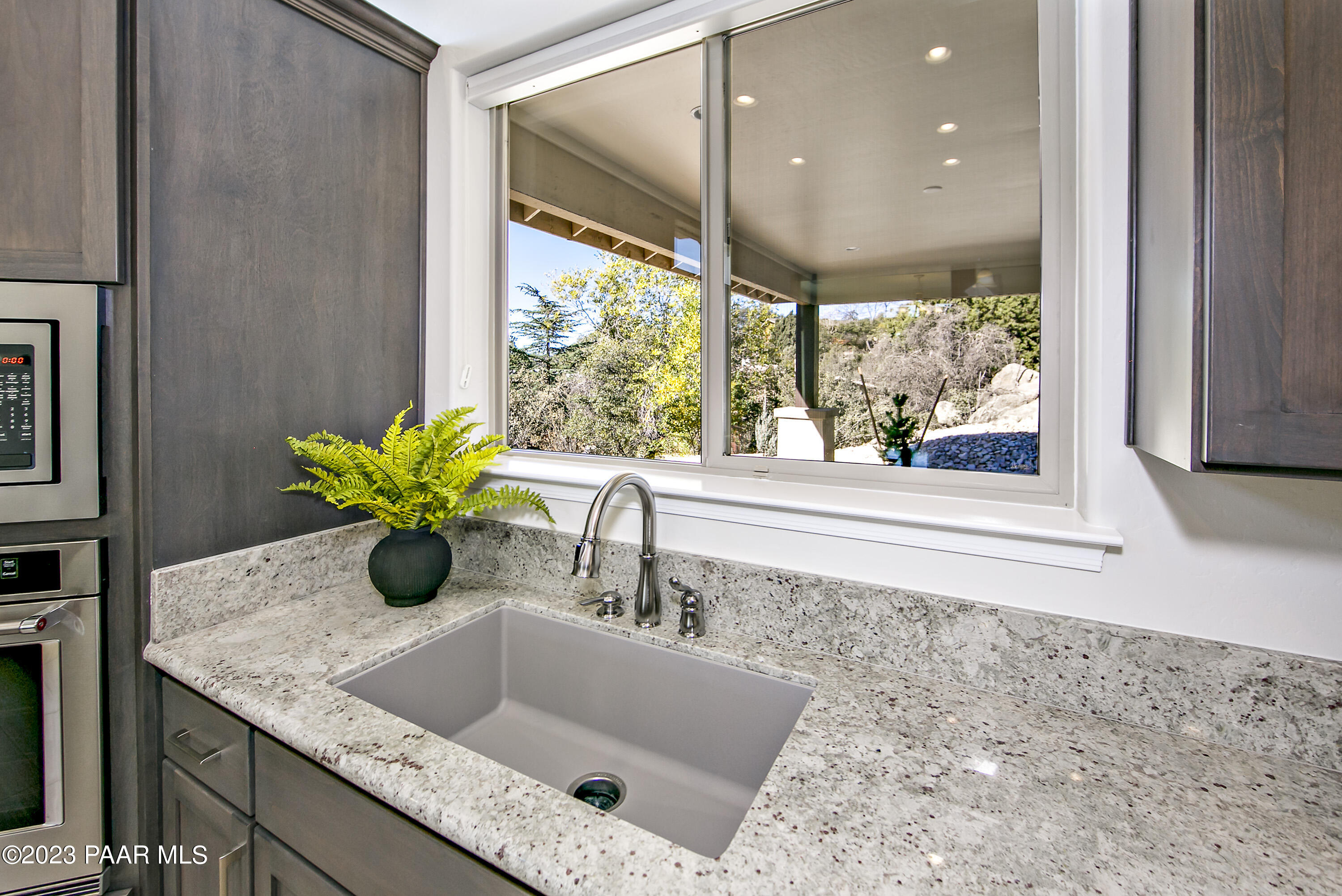 1770 Grandview Road Prescott, AZ 86305 - Photo 13 of 48 Kitchen with View