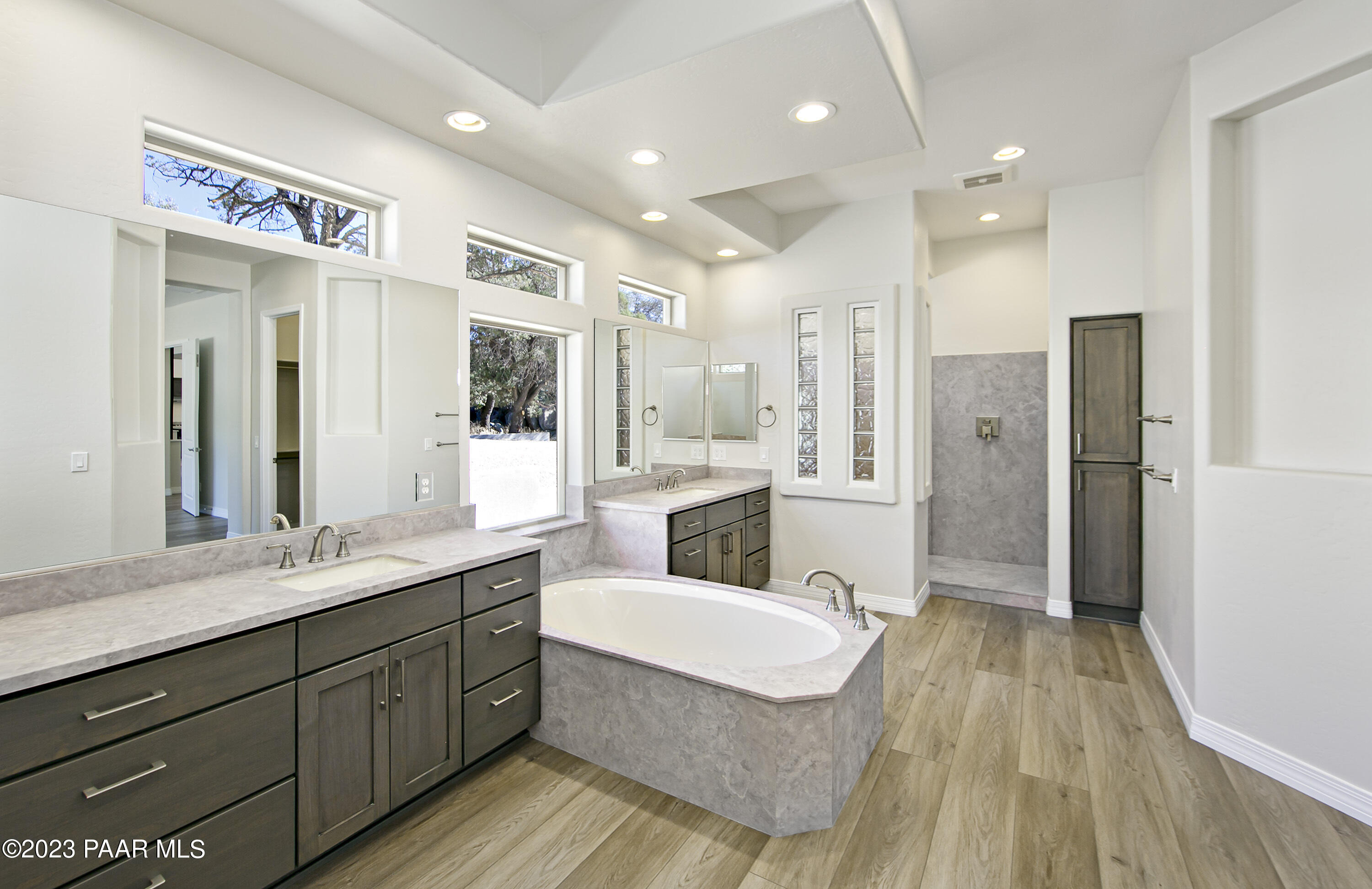 1770 Grandview Road Prescott, AZ 86305 - Photo 21 of 48 017_Primary Bathroom