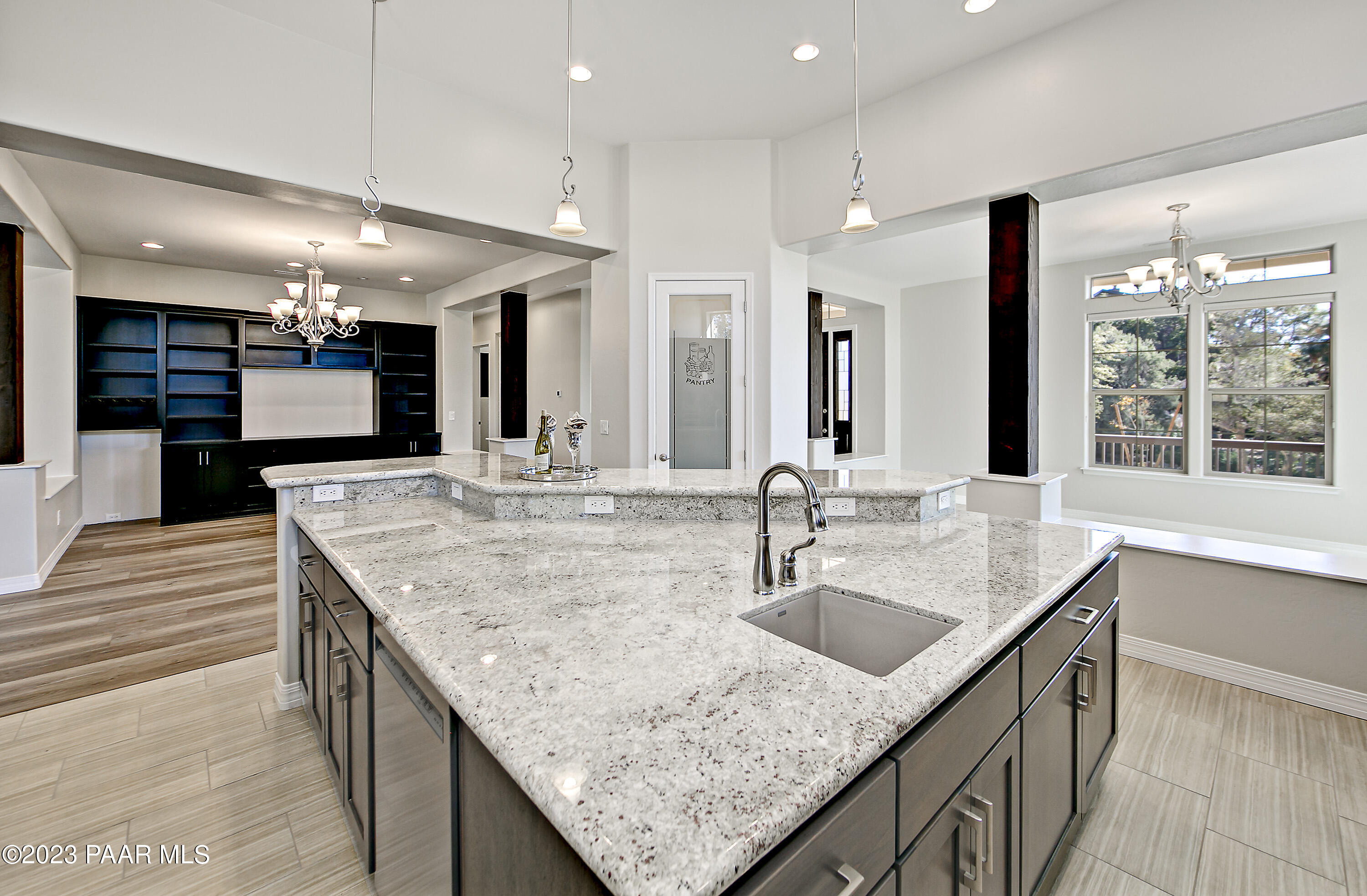 1770 Grandview Road Prescott, AZ 86305 - Photo 9 of 48 Kitchen with Island