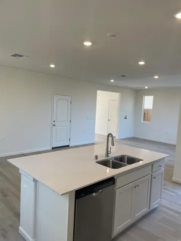 $451,990 | 6558 East Madison Avenue, Fresno, CA 93727