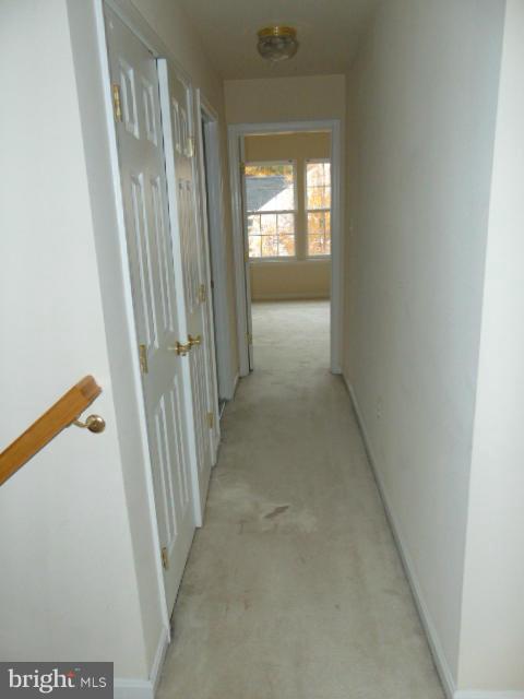 10423 Ridge Landing Place Damascus, MD 20872 - Photo 13 of 17 Hallway