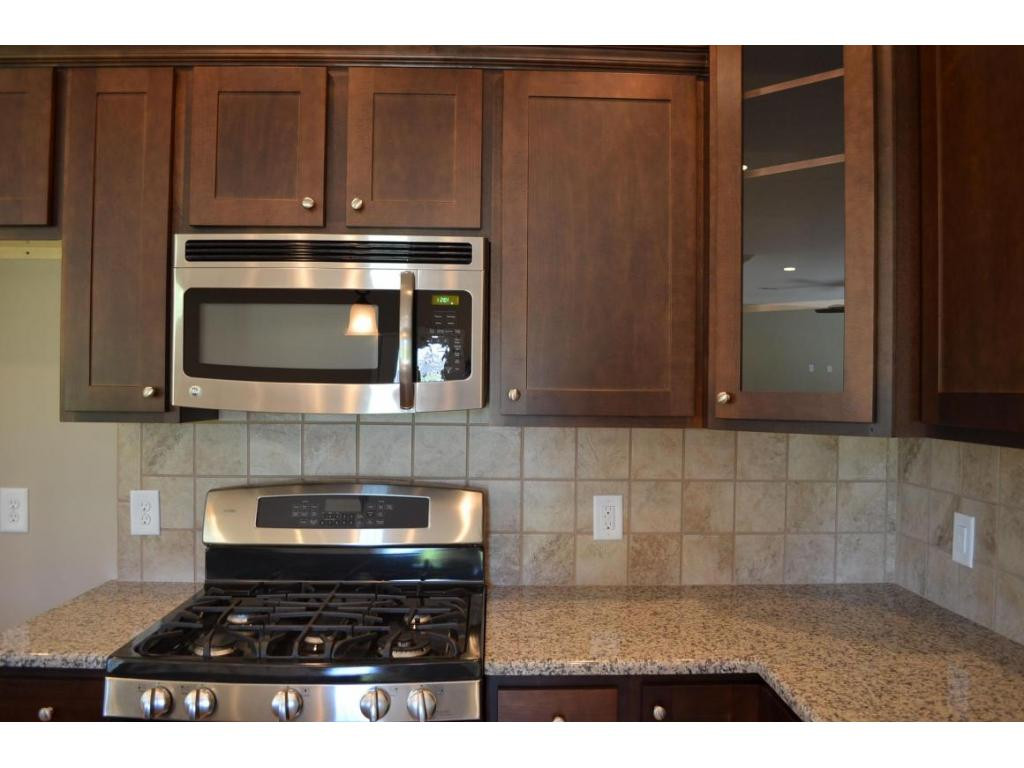 305 Shadden Road Gray, TN 37615 - Photo 3 of 20 Gas cooktopdual fuel range