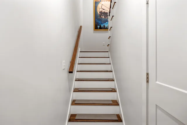 $32,000 | 17 Lost River Road, North Woodstock, NH 03262