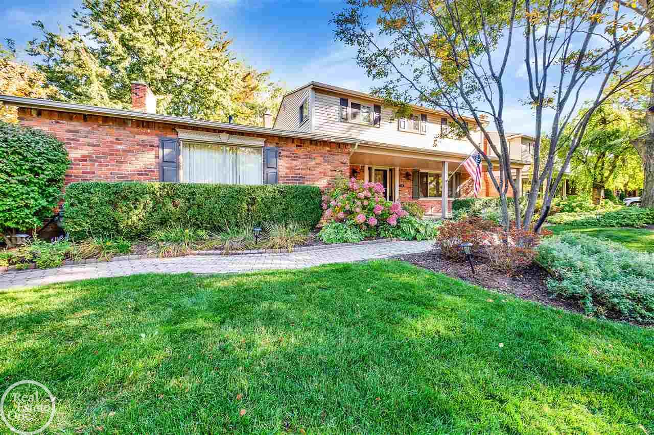 1110 Canterbury Road Grosse Pointe, MI 48236 - Photo 36 of 39 50026151-35.JPG
