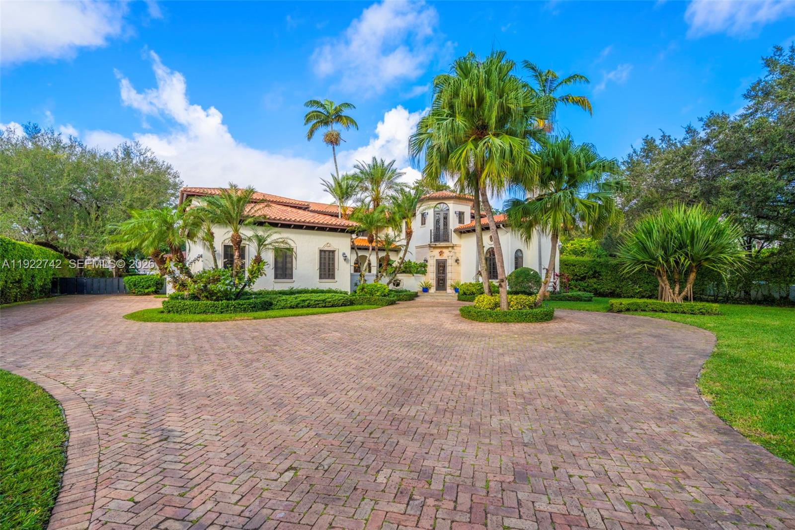 8800 Southwest 57th Avenue Pinecrest, FL 33156 - Photo 46 of 52