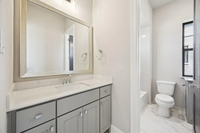 $634,000 | 305 Sunset Lane, Unit 104, Fort Worth, TX 76114