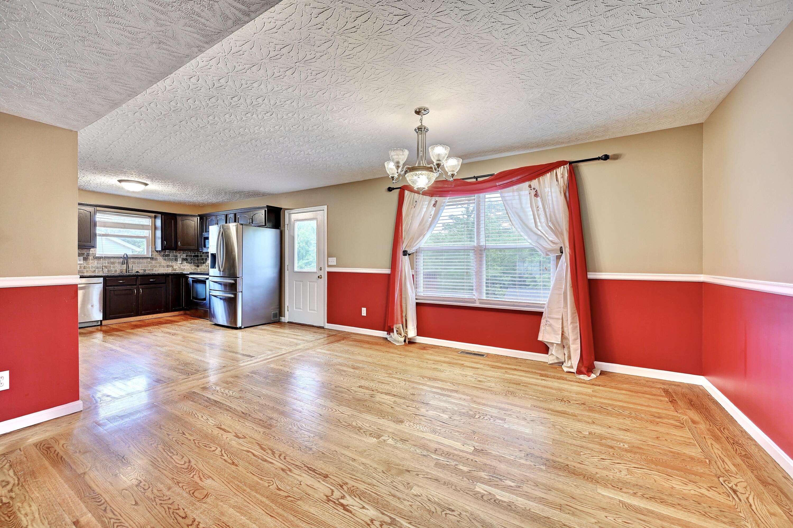 415 Claiborne Drive Dry Ridge, KY 41035 - Photo 9 of 35