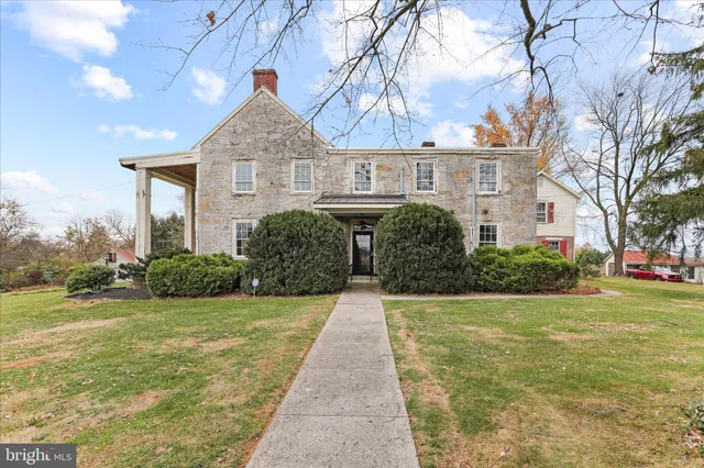 $750,000 | 431 Leitersburg Street, Greencastle, PA 17225