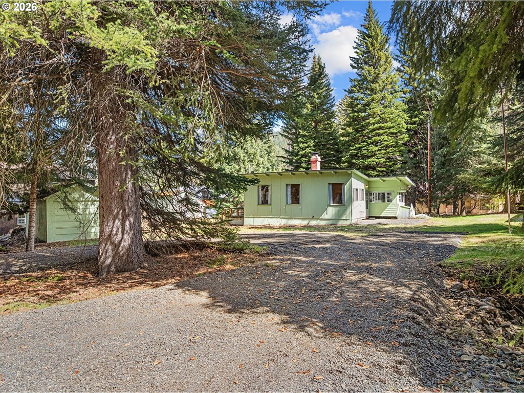60425 Reserve Road Wallowa Lake, OR 97846 - Photo 1 of 36