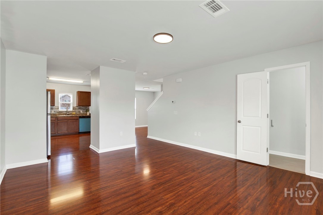 213 Barbour Lane Hinesville, GA 31313 - Photo 4 of 35