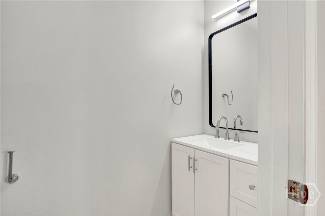 213 Barbour Lane Hinesville, GA 31313 - Photo 7 of 35