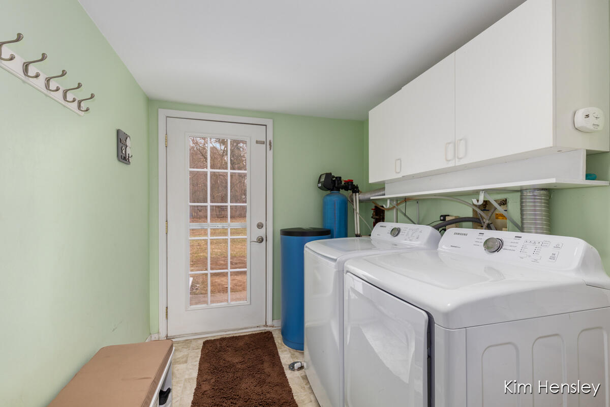 2240 4 Mile Road Northeast Grand Rapids, MI 49525 - Photo 16 of 34 IMG_1015