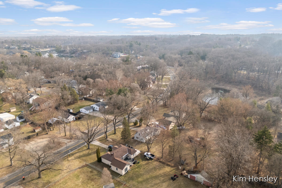 2240 4 Mile Road Northeast Grand Rapids, MI 49525 - Photo 29 of 34 IMG_1026