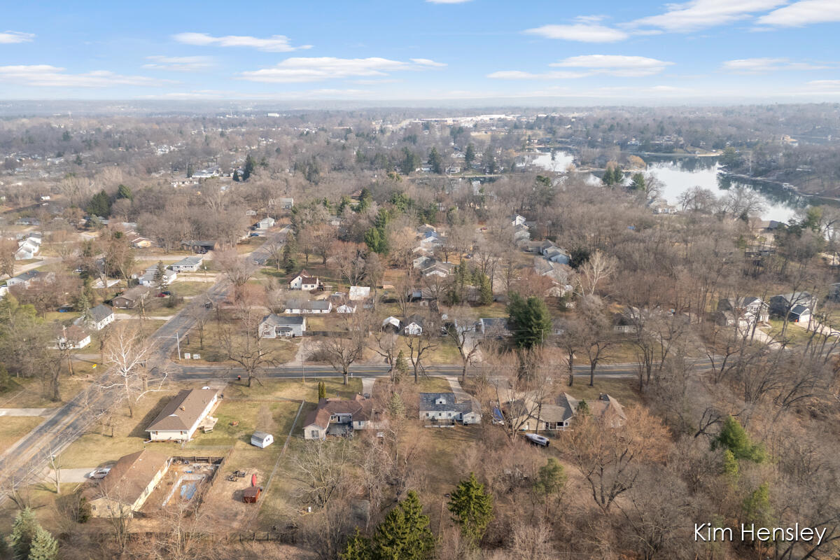 2240 4 Mile Road Northeast Grand Rapids, MI 49525 - Photo 30 of 34 IMG_1027