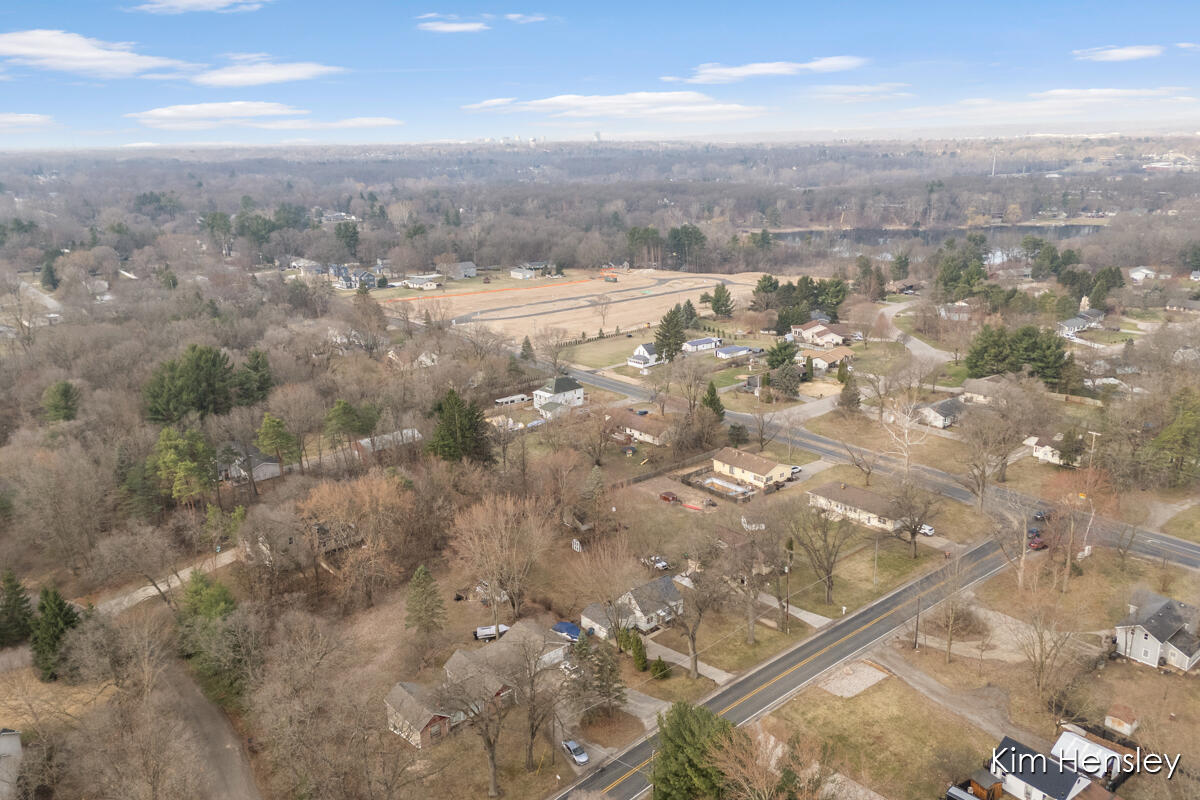 2240 4 Mile Road Northeast Grand Rapids, MI 49525 - Photo 32 of 34 IMG_1029