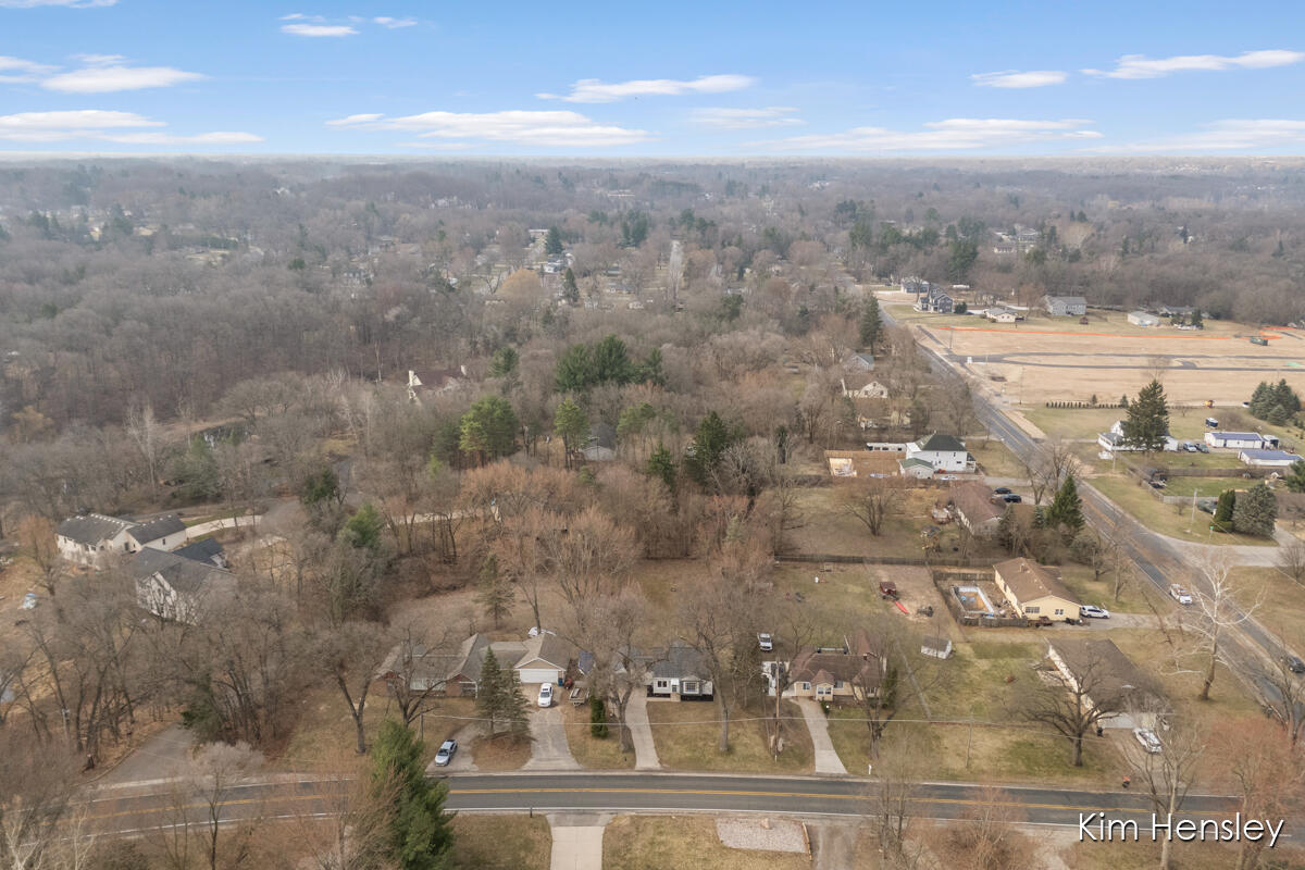 2240 4 Mile Road Northeast Grand Rapids, MI 49525 - Photo 33 of 34 IMG_1030