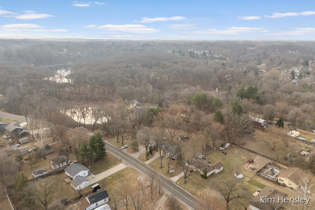 2240 4 Mile Road Northeast Grand Rapids, MI 49525 - Photo 34 of 34 IMG_1031