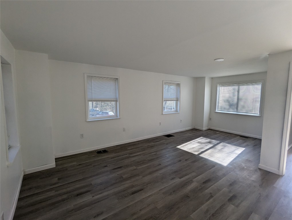 1512 Beach Road Apalachin, NY 13732 - Photo 4 of 18 Gallery Image 4