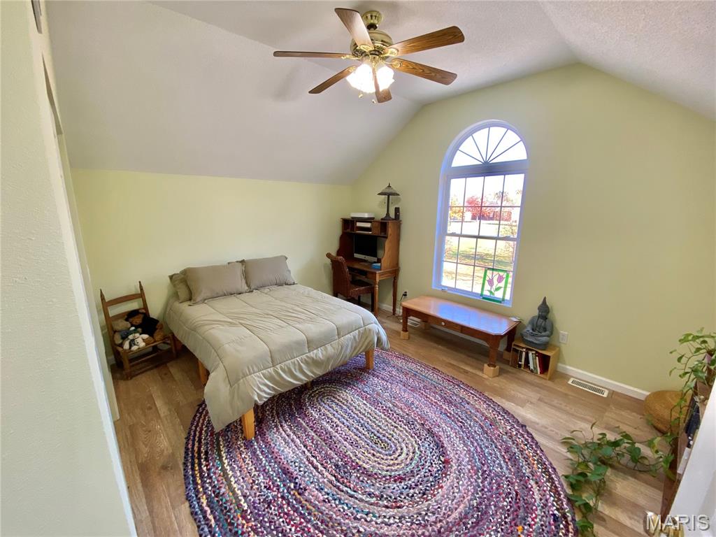 8012 Brickyard Hill Road Worden, IL 62097 - Photo 15 of 29