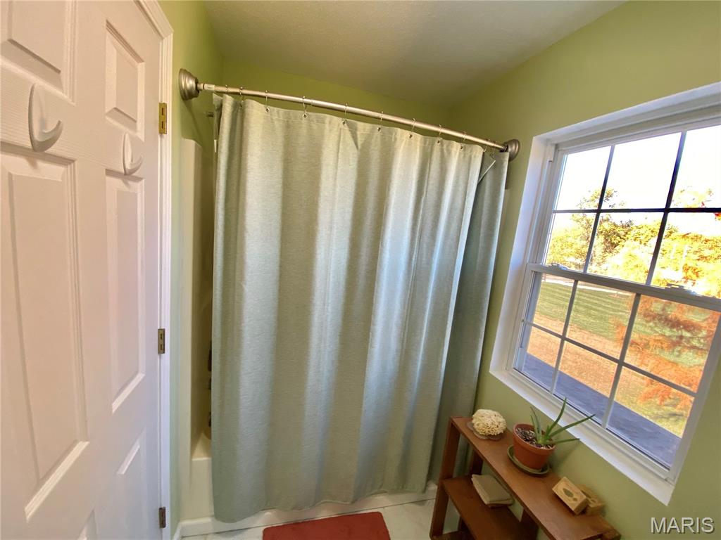 8012 Brickyard Hill Road Worden, IL 62097 - Photo 18 of 29