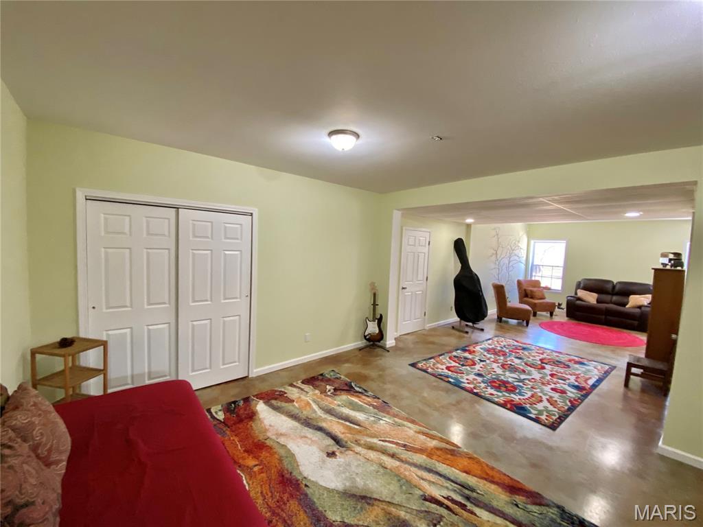 8012 Brickyard Hill Road Worden, IL 62097 - Photo 21 of 29