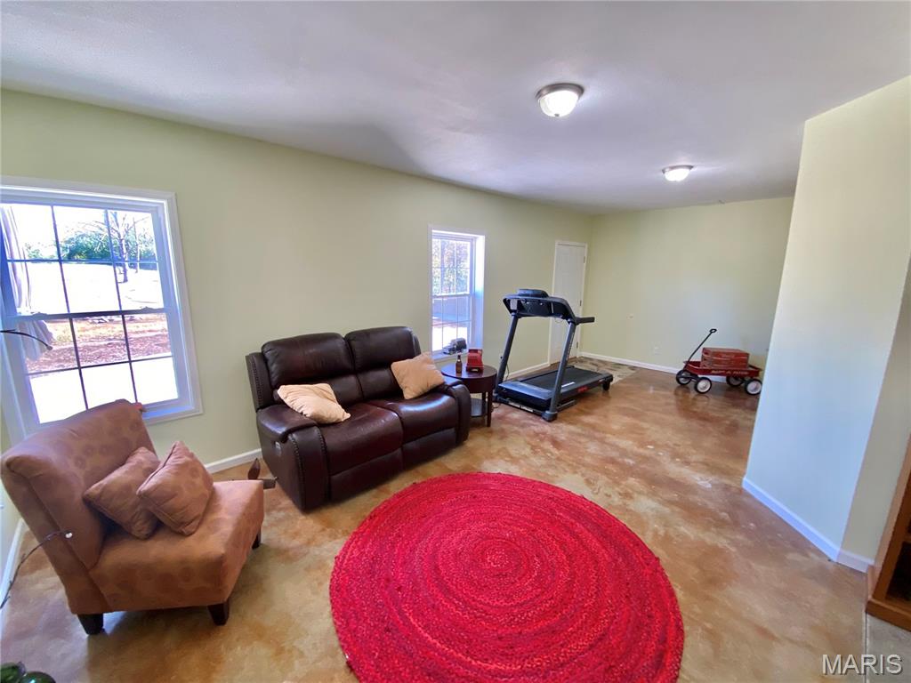 8012 Brickyard Hill Road Worden, IL 62097 - Photo 22 of 29