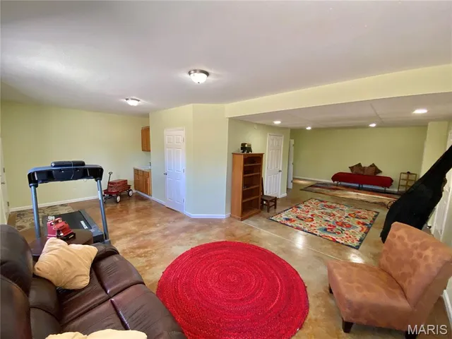 $425,000 | 8012 Brickyard Hill Road, Worden, IL 62097