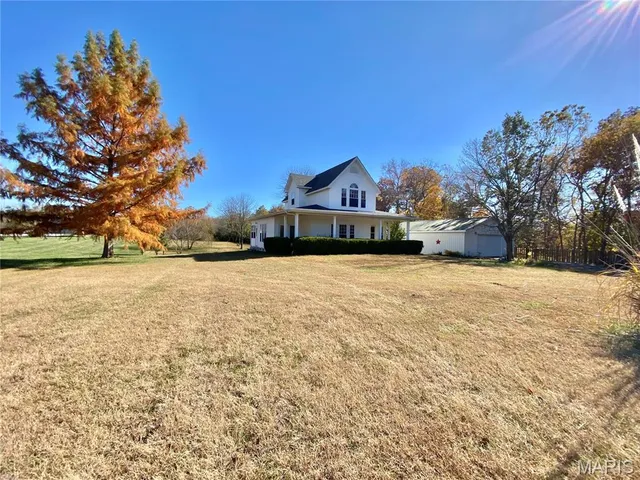 $425,000 | 8012 Brickyard Hill Road, Worden, IL 62097