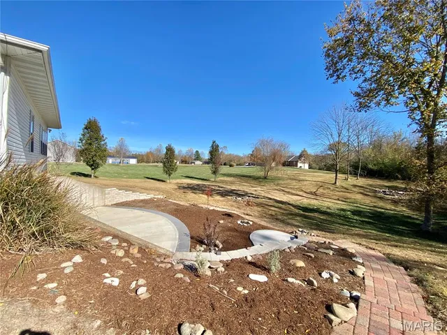 $425,000 | 8012 Brickyard Hill Road, Worden, IL 62097