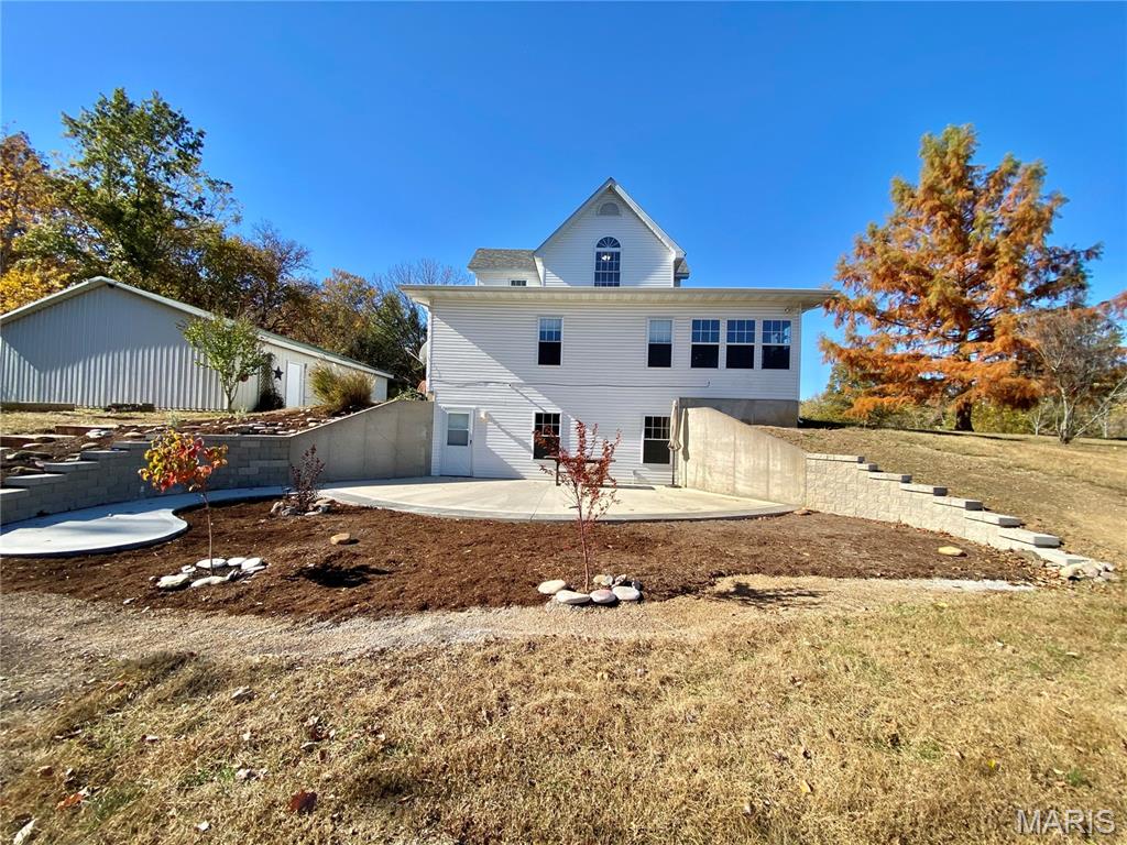 8012 Brickyard Hill Road Worden, IL 62097 - Photo 3 of 29