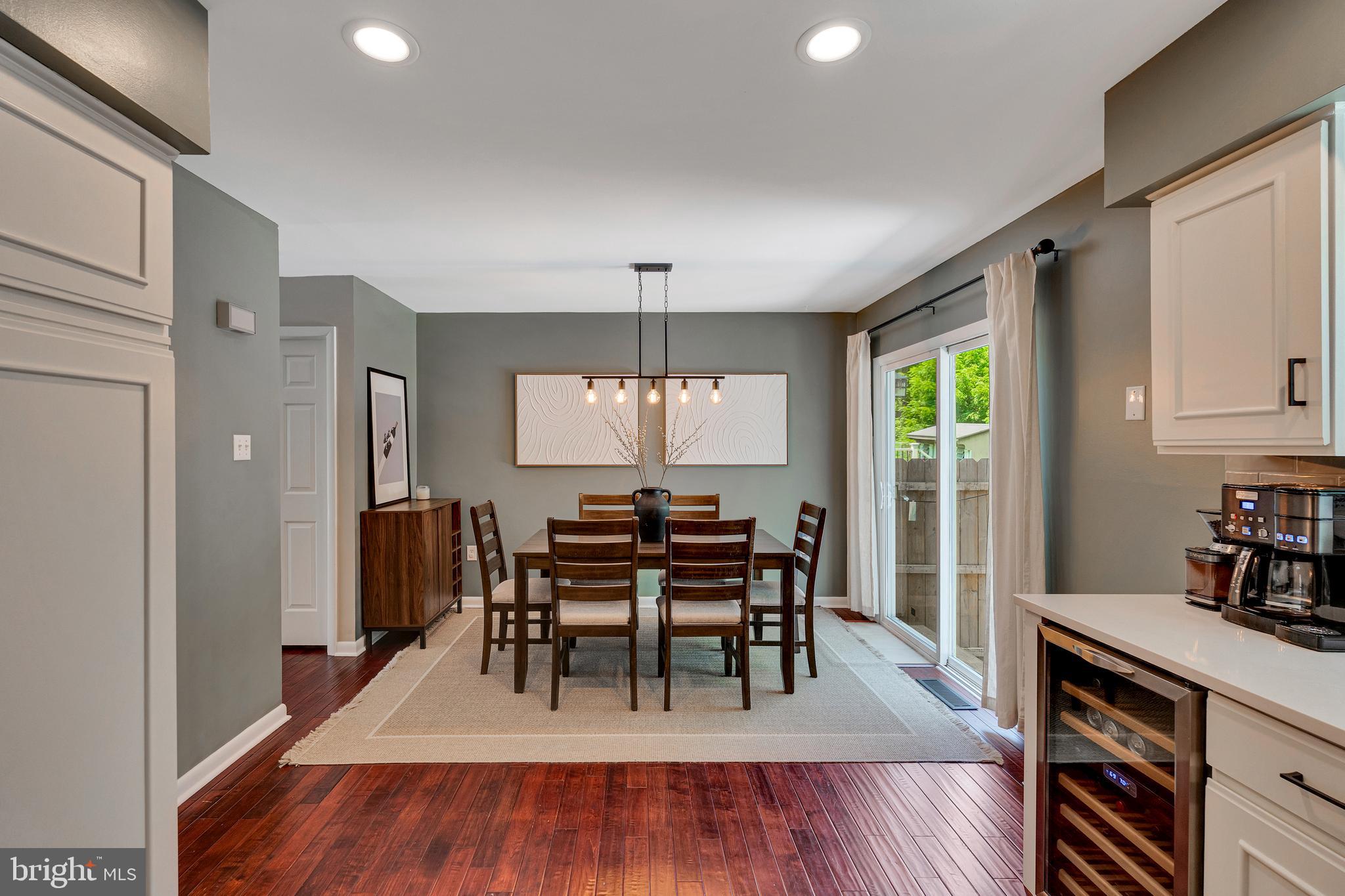 43 Evergreen Lane Phoenixville, PA 19460 - Photo 12 of 30 dining area