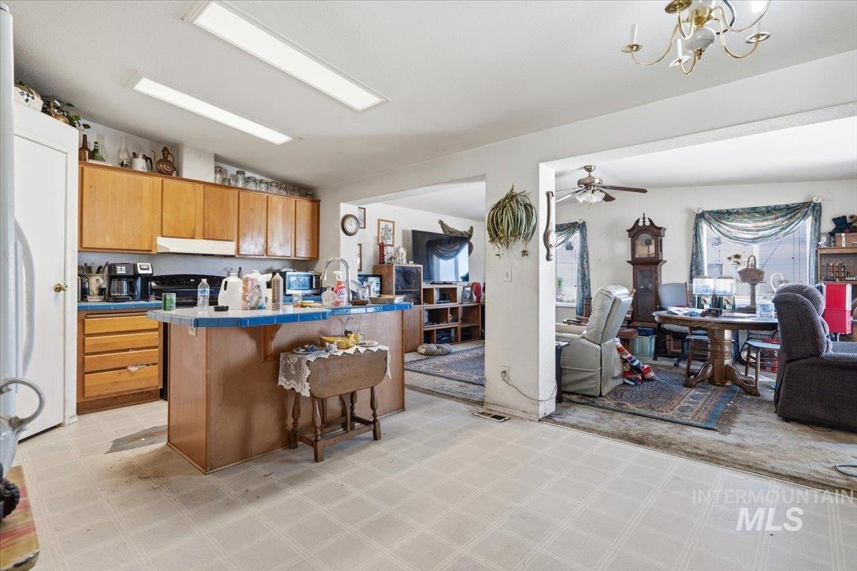 9735 Bill Burns Road Emmett, ID 83617 - Photo 9 of 44