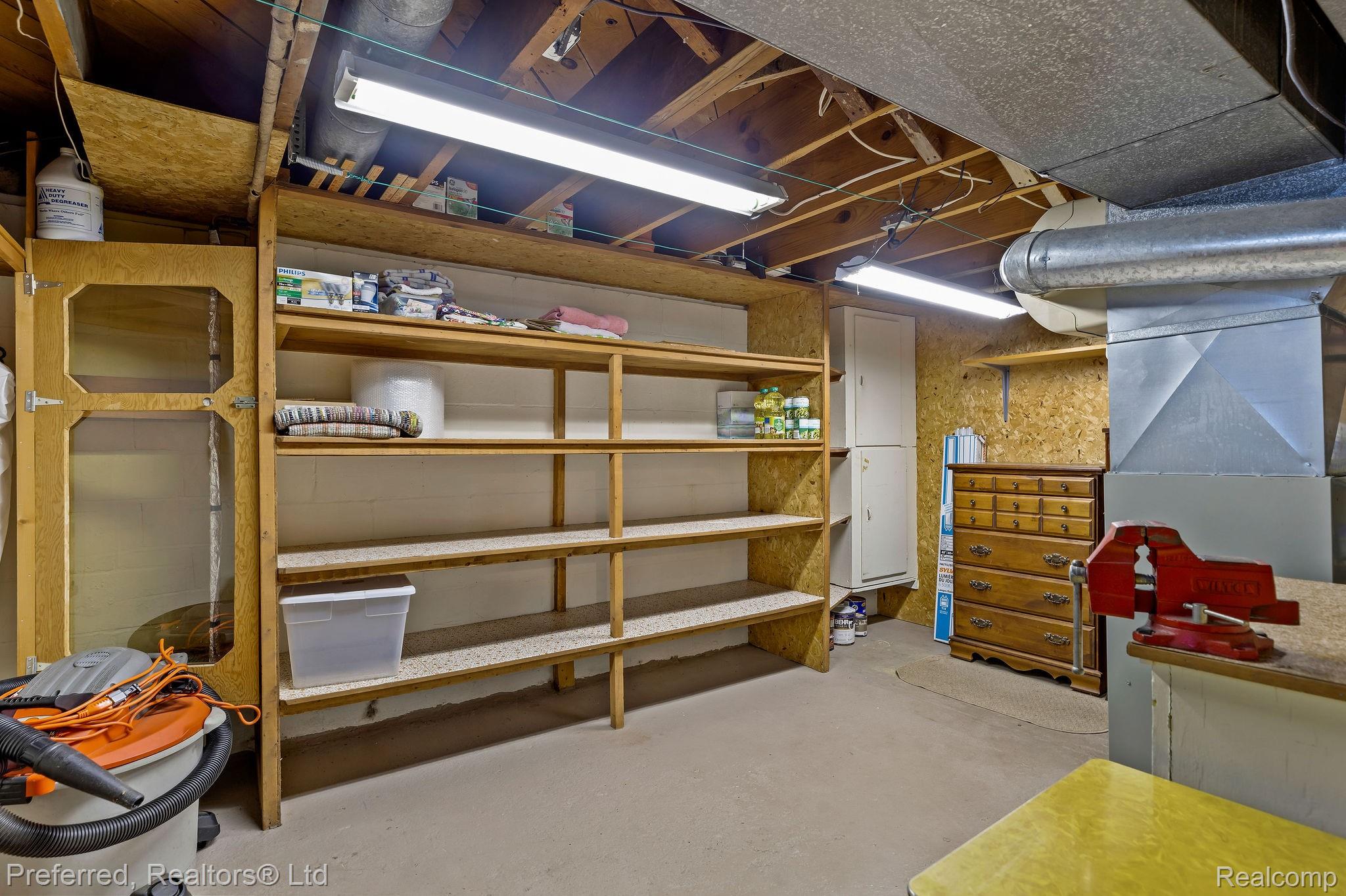 3792 Wheeler Road Bay City, MI 48706 - Photo 23 of 35 Wheeler38.jpg