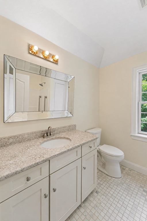 10 Mayflower Path Wayland, MA 01778 - Photo 26 of 33