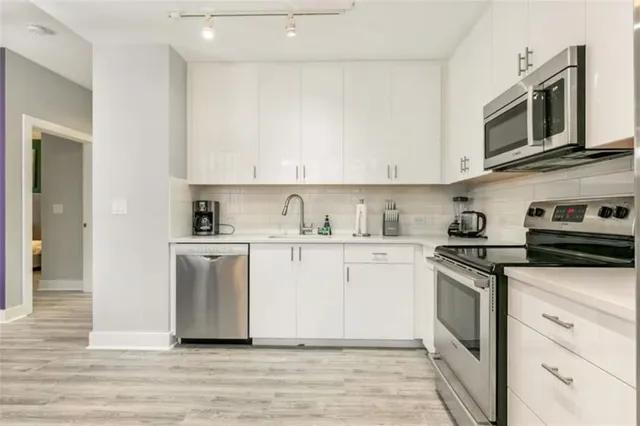 $699,000 | 1111 Tulane Avenue, Unit 601, New Orleans, LA 70112