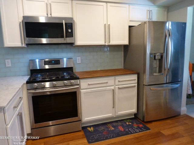 18865 Millar Road Clinton Township, MI 48036 - Photo 13 of 35 31359614-12.JPG