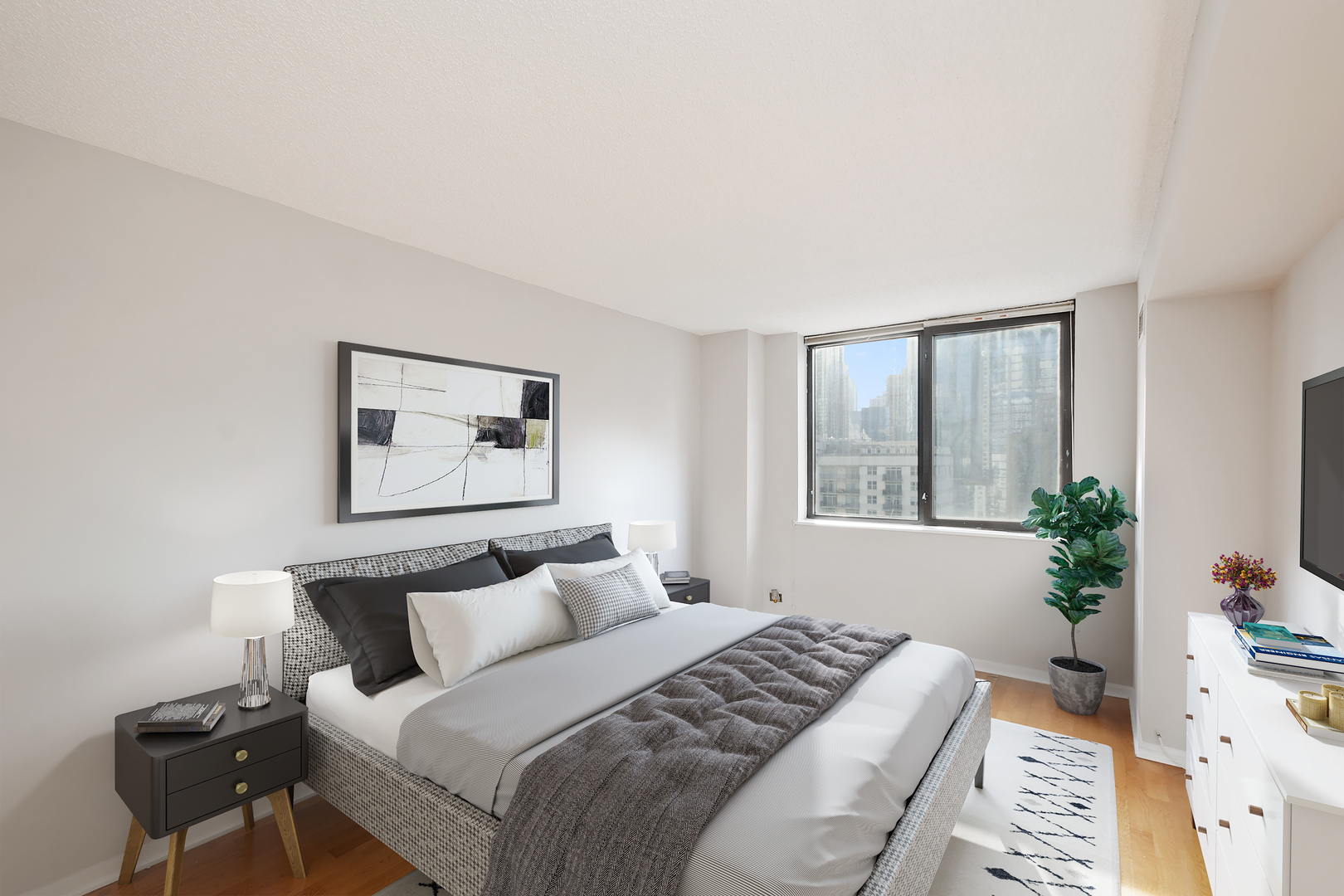 33 West Delaware Place, Unit 19J Chicago, IL 60610 - Photo 8 of 15