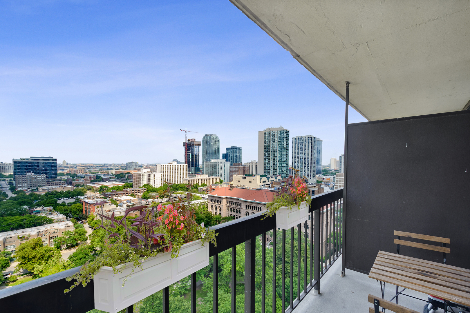33 West Delaware Place, Unit 19J Chicago, IL 60610 - Photo 10 of 15