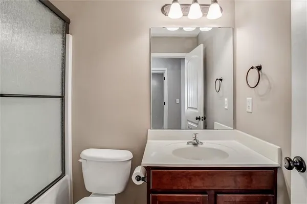 $378,900 | 20204 East 23rd Terrace South, Independence, MO 64057