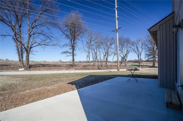 $378,900 | 20204 East 23rd Terrace South, Independence, MO 64057
