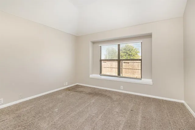 $309,000 | 724 Candle Meadow Boulevard, DeSoto, TX 75115